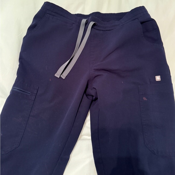 small petite yola skinny scrub pants - Picture 2 of 15